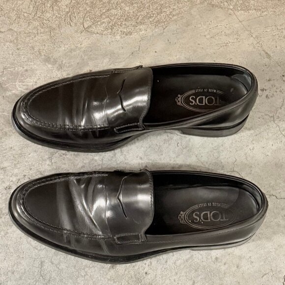 Luxury Tod’s Black Leather Loafers – Timeless Elegance & Comfort main image 4